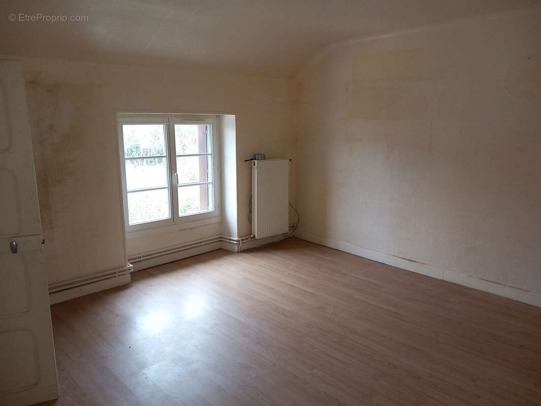 2 maisons à rafraîchir, dépendances, sur 1107m2 avec puits - photo 10