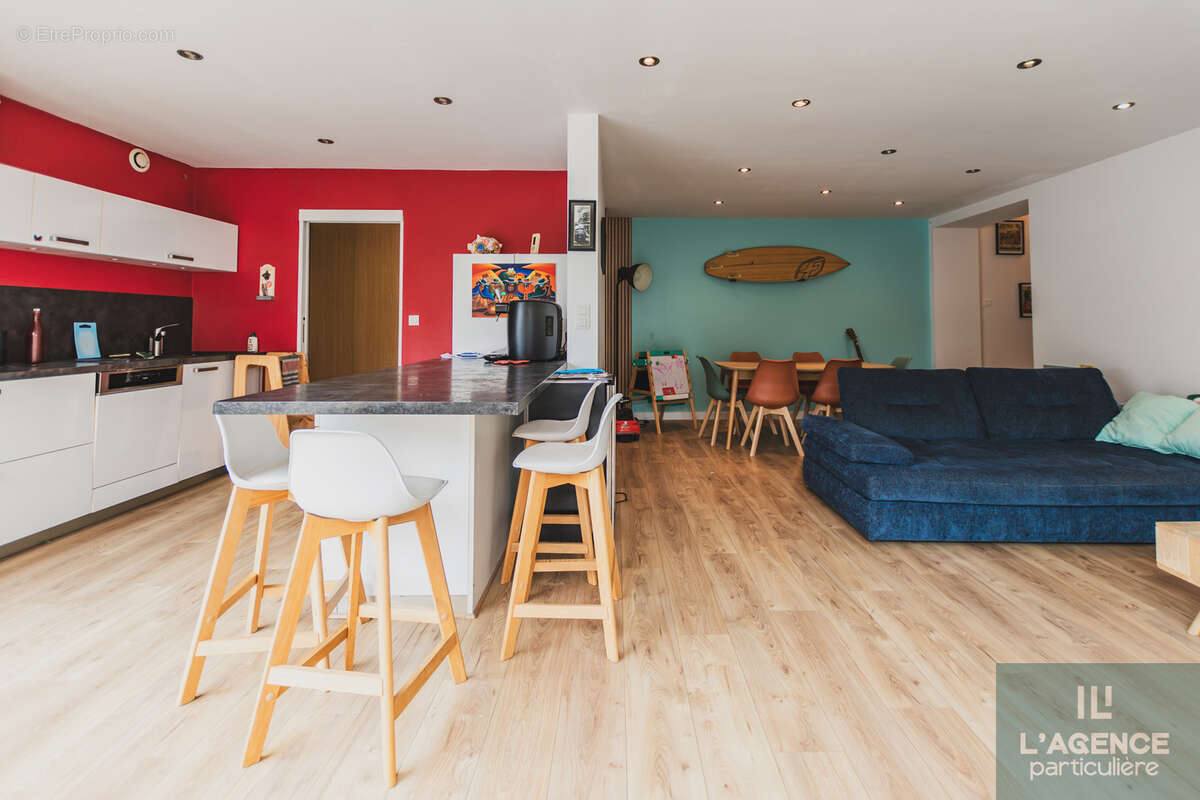 Appartement T4 - 120 m2 - RDC avec terrasse - La Roseraie - - photo 3