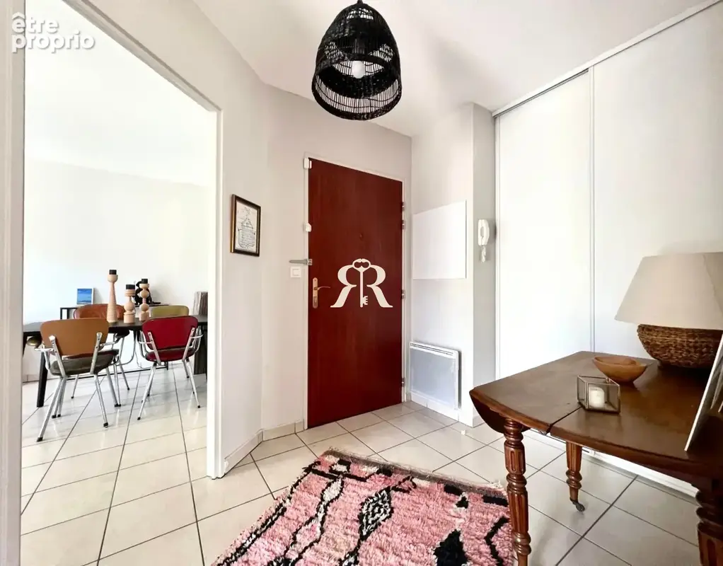 Appartement 2 chambres avec balcon, garage et cave - photo 8