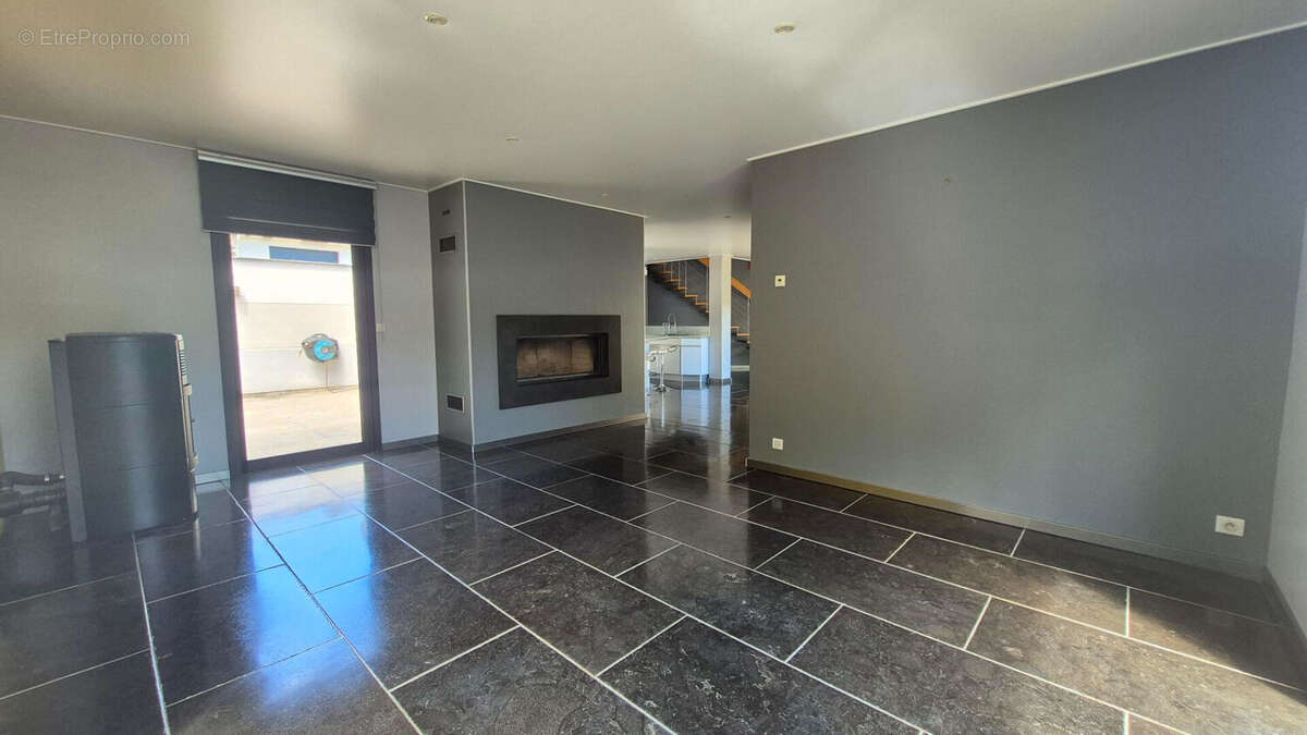 Maison à vendre - Proche Montivilliers - Maison d'architecte - 4 chambres - Jacuzzi - Garage - Jardin - photo 5