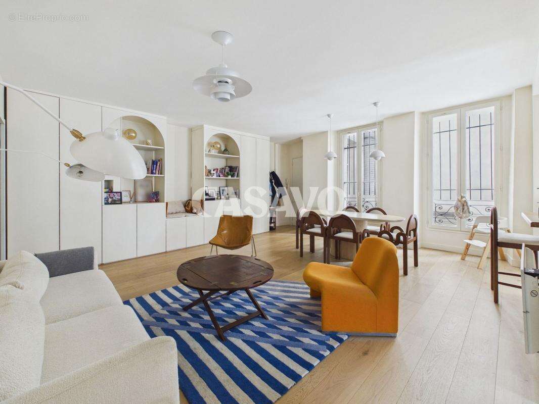 Appartement à PARIS-10E