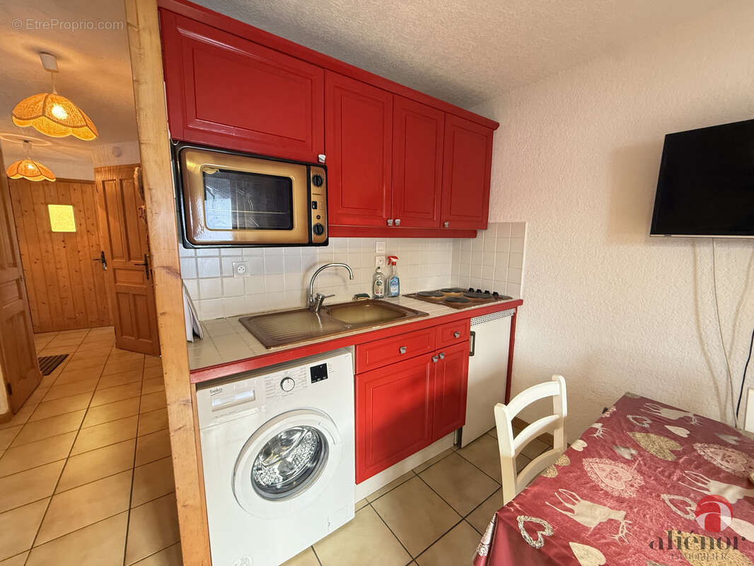 Appartement à MORILLON