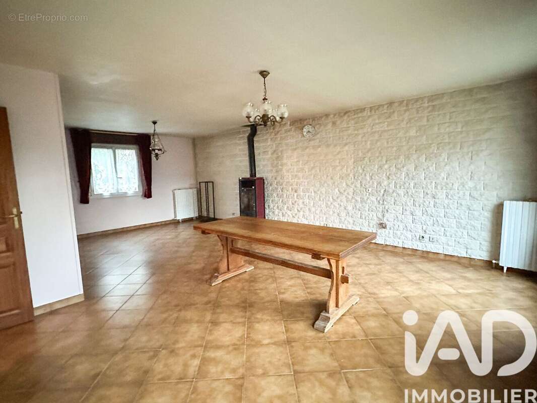 Photo 3 - Maison à LIVRY-SUR-SEINE