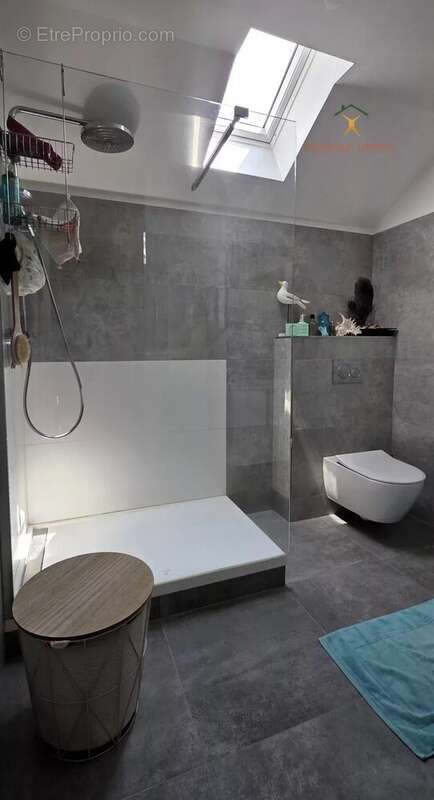 Maison à VERRIERES-LE-BUISSON