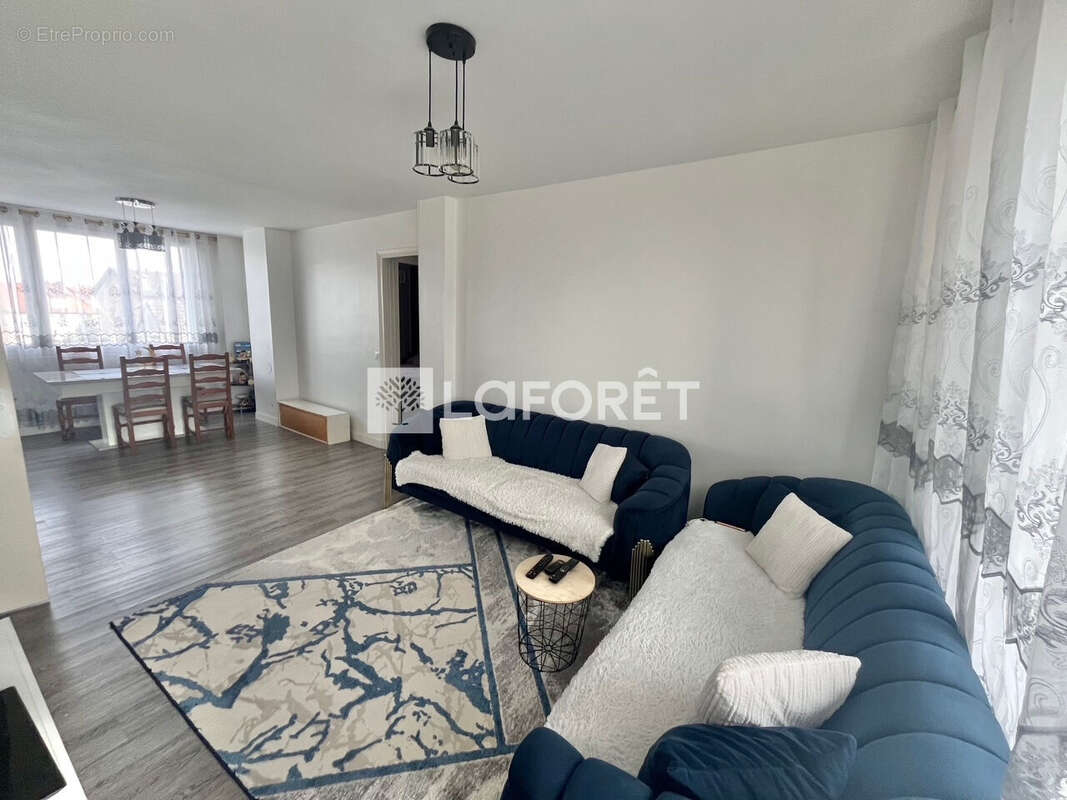 Appartement à LE RAINCY