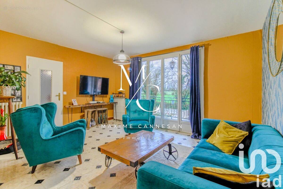 Photo 1 - Maison à SAINT-JEAN-DU-CARDONNAY