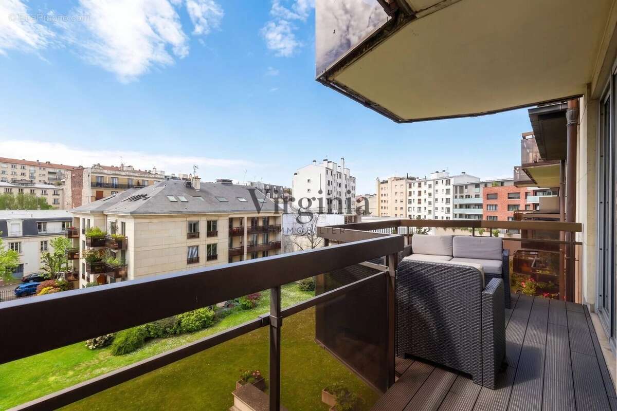 Appartement à CHARENTON-LE-PONT