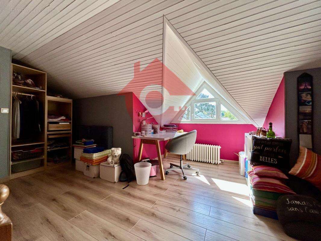 Maison à VERNEUIL-SUR-SEINE