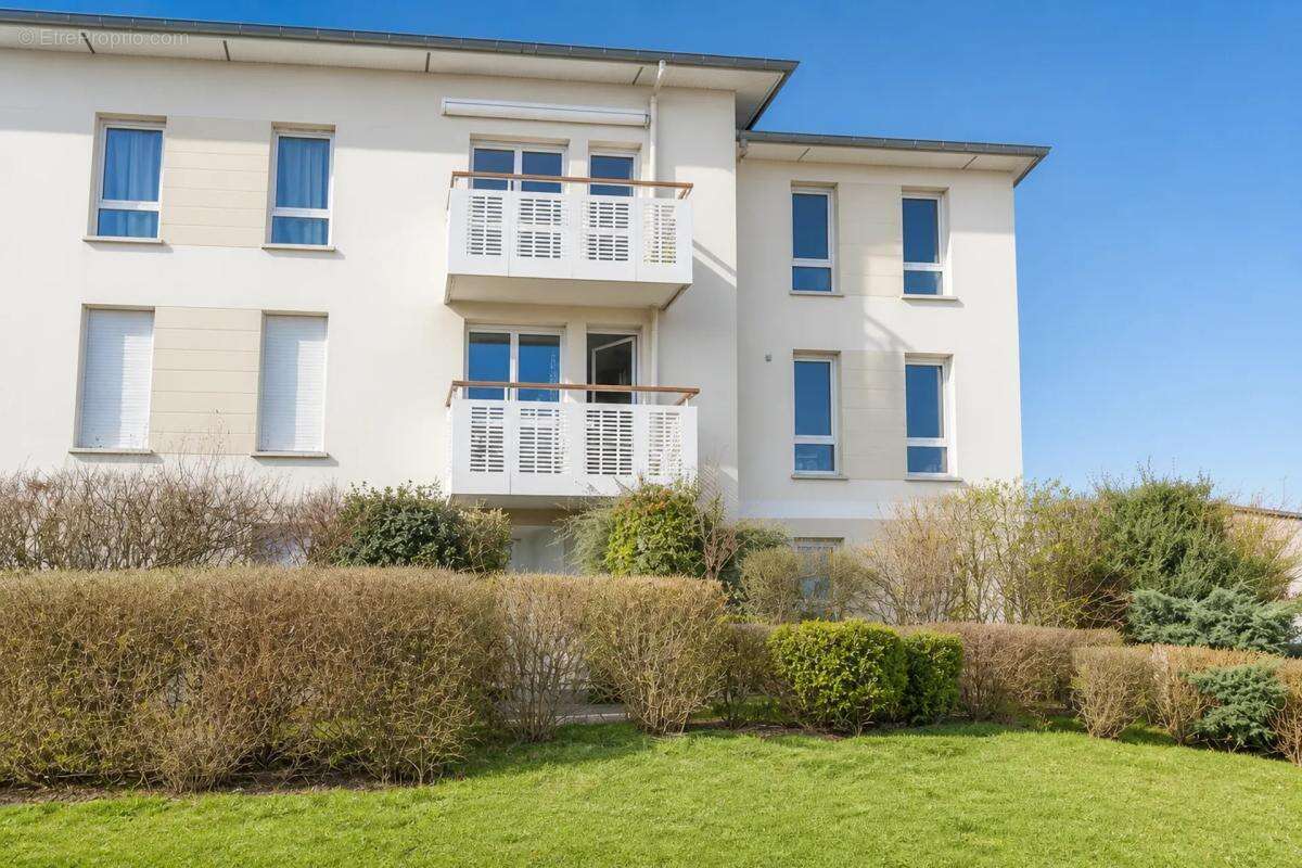 Élégant T3 loué avec balcon à Ecquevilly - photo 10