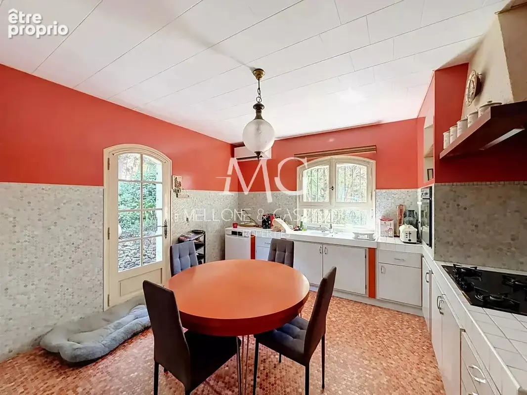 Villa à rénover au Coeur du Petit Juas - photo 9