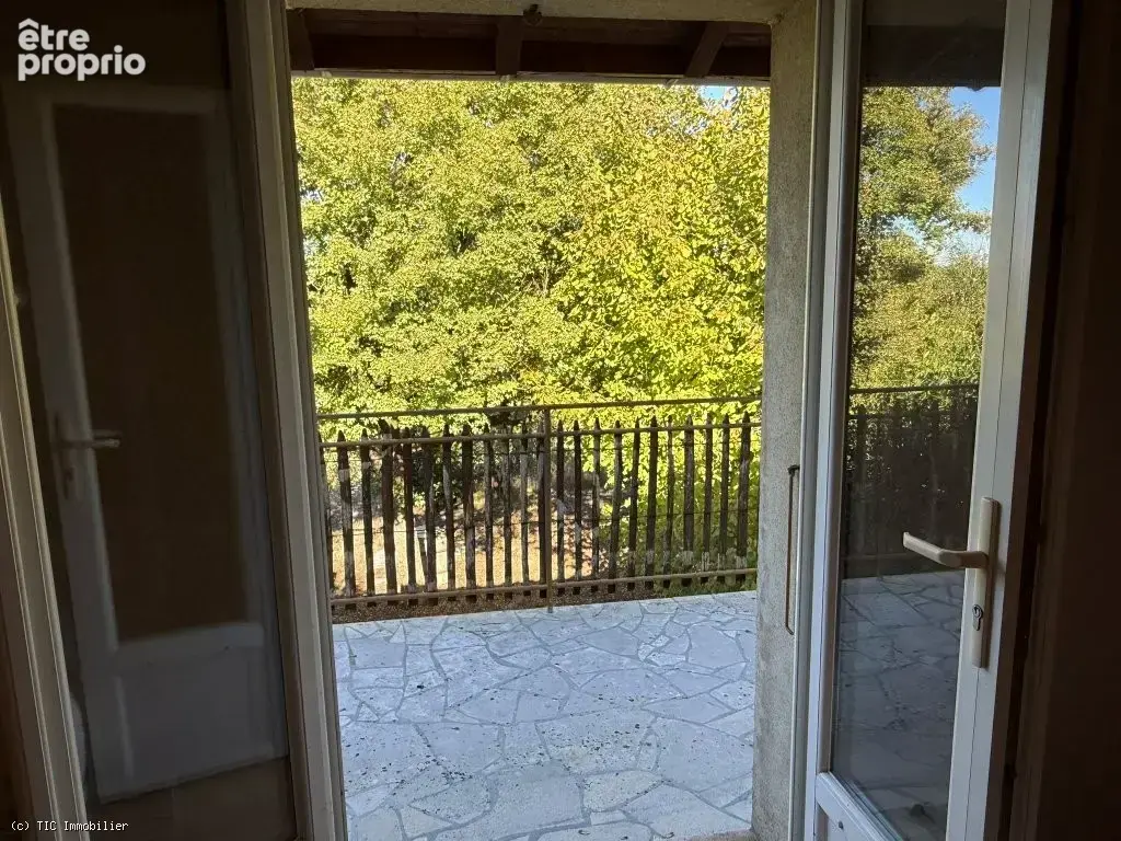 Maison Spacieuse Avec 5 Chambres et Dépendances - photo 20