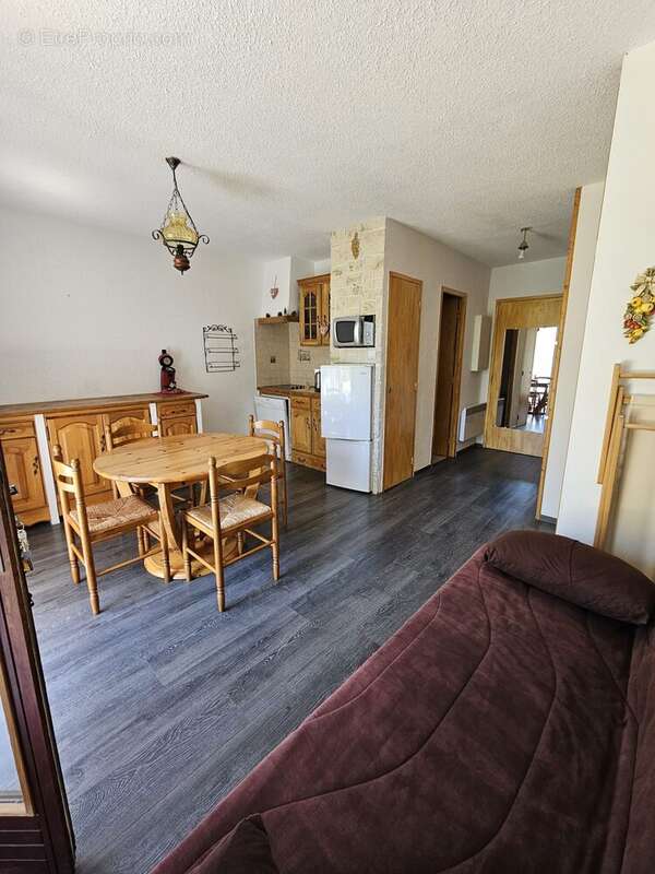 La pièce à vivre  - Appartement à MONTCLAR