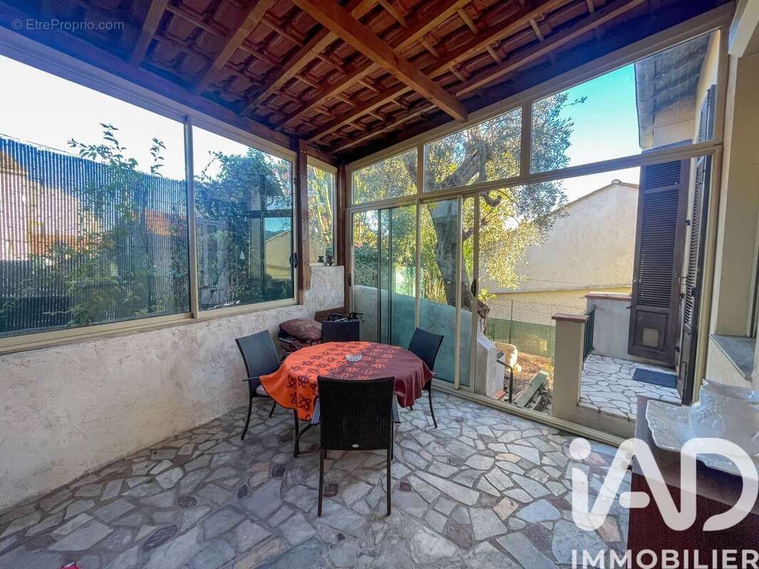 Photo 8 - Maison à LE CANNET