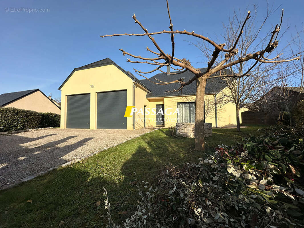 Maison à SAINTE-EULALIE-D&#039;OLT