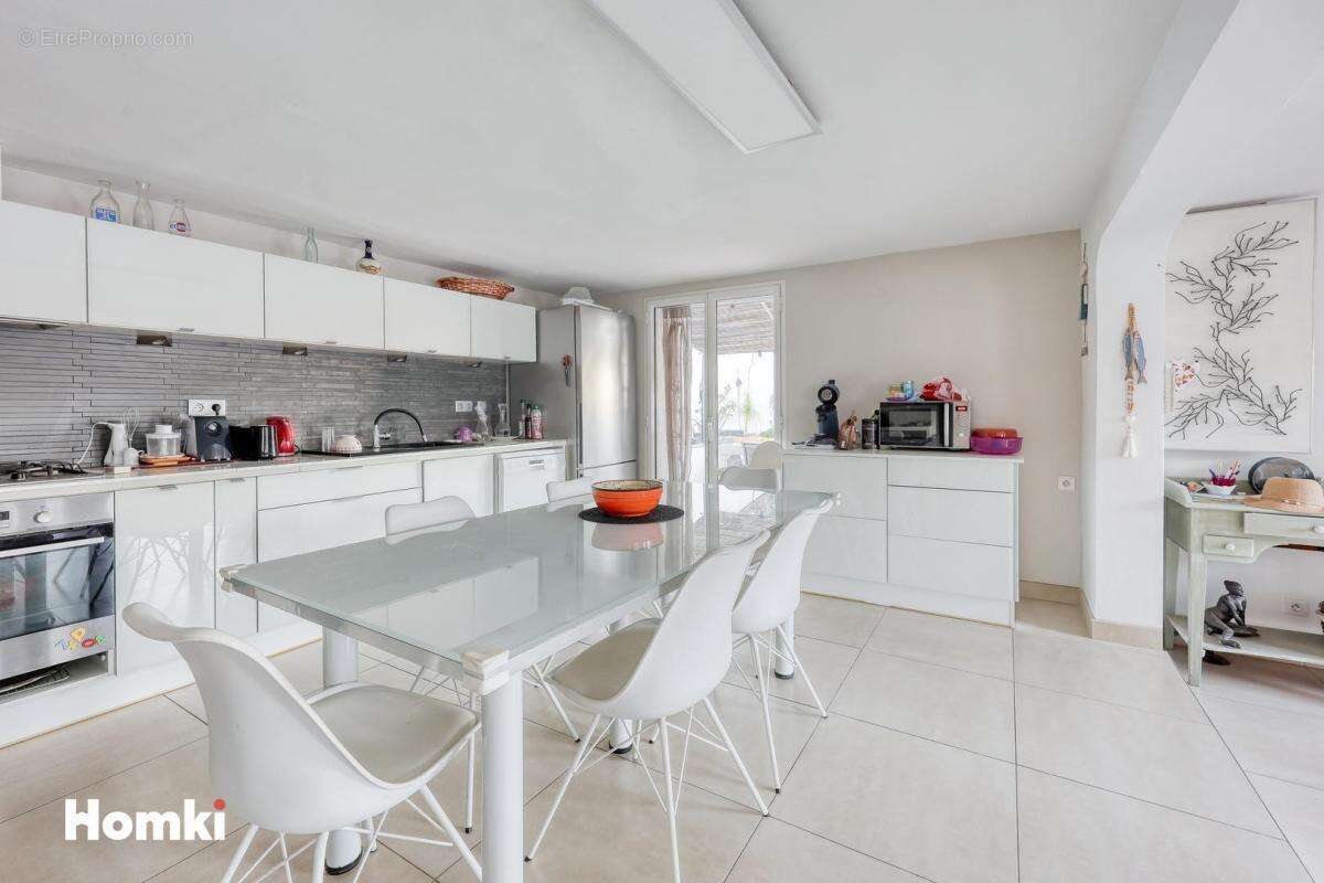 Maison à SIX-FOURS-LES-PLAGES