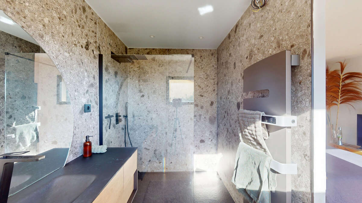 Maison à CARRY-LE-ROUET