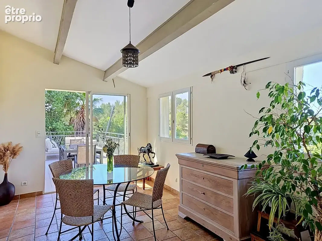 Maison 4 pièces 126 m² à vendre à Aubagne (13400) - photo 6