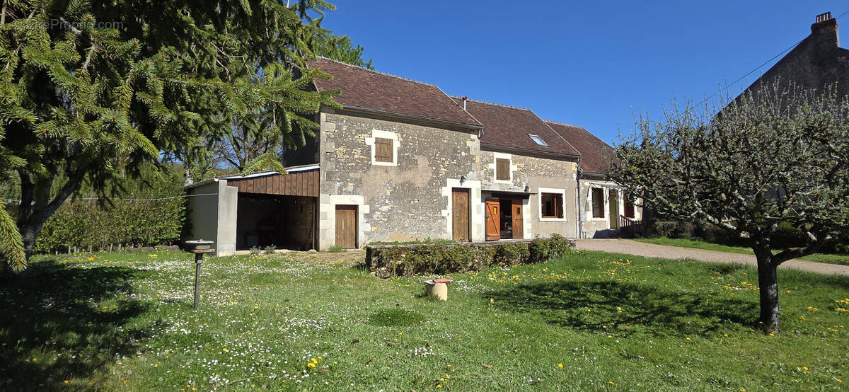 Maison à OUDAN