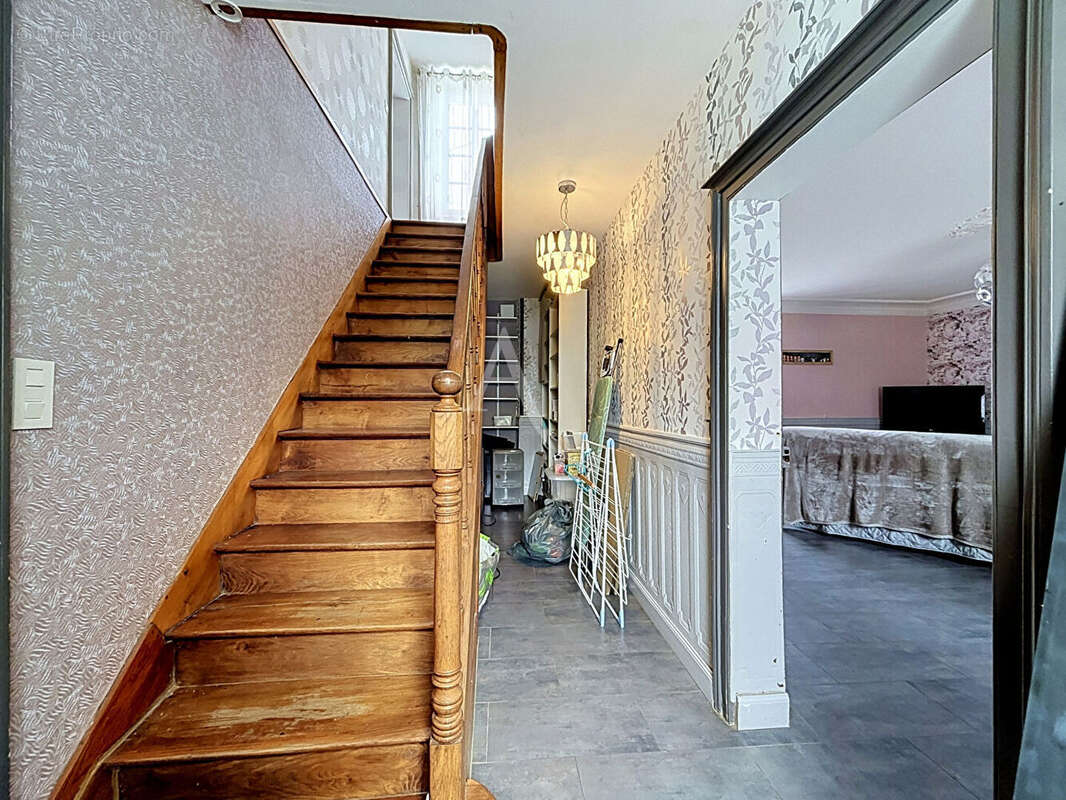 Maison Soeurdres 13 pièce(s) - photo 4