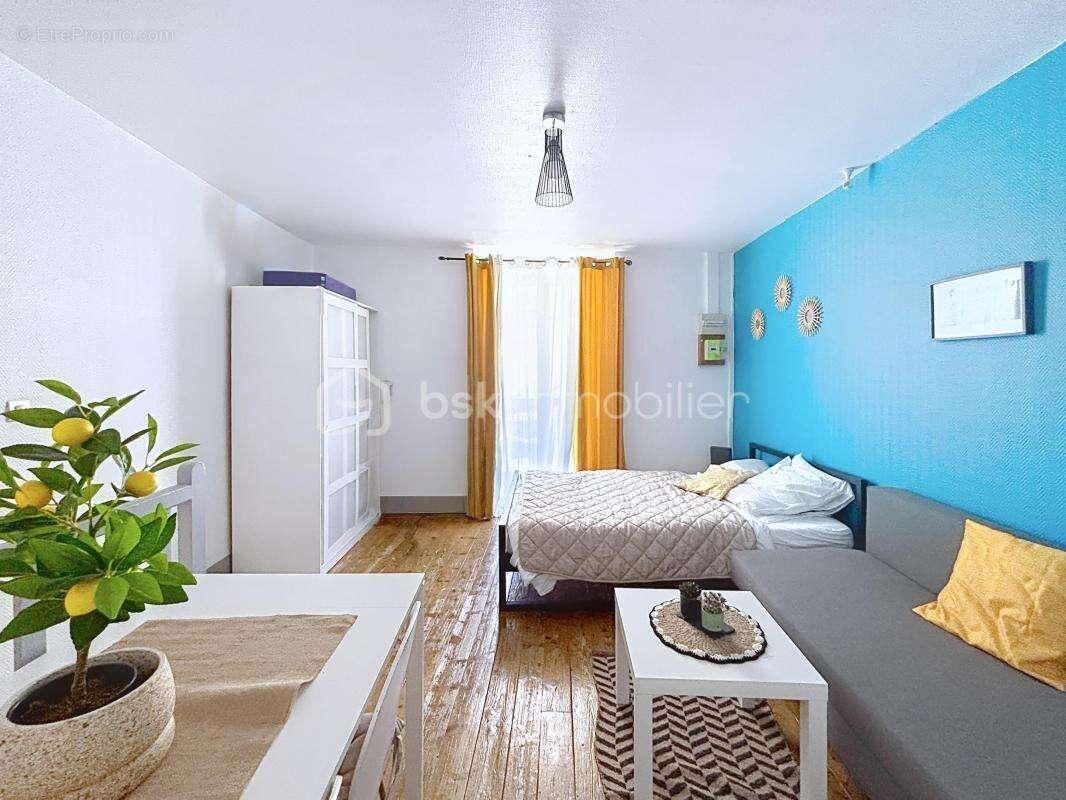 Appartement + local commercial - photo 2