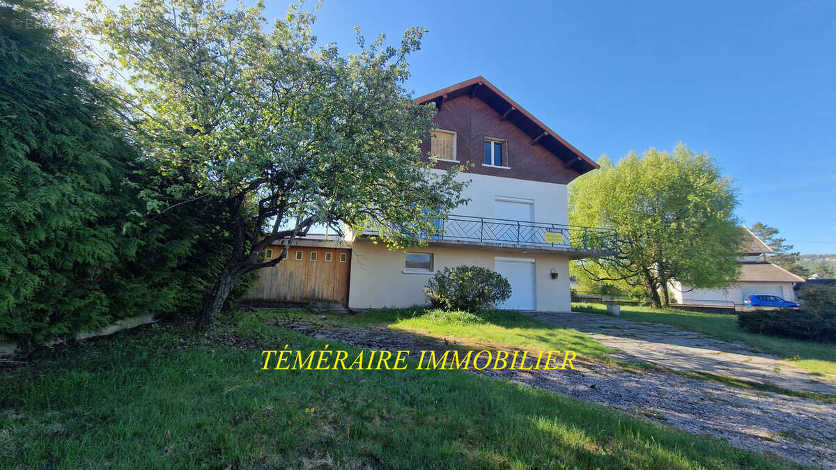 CHAMPAGNOLE - Maison individuelle de 187m2 - photo 2