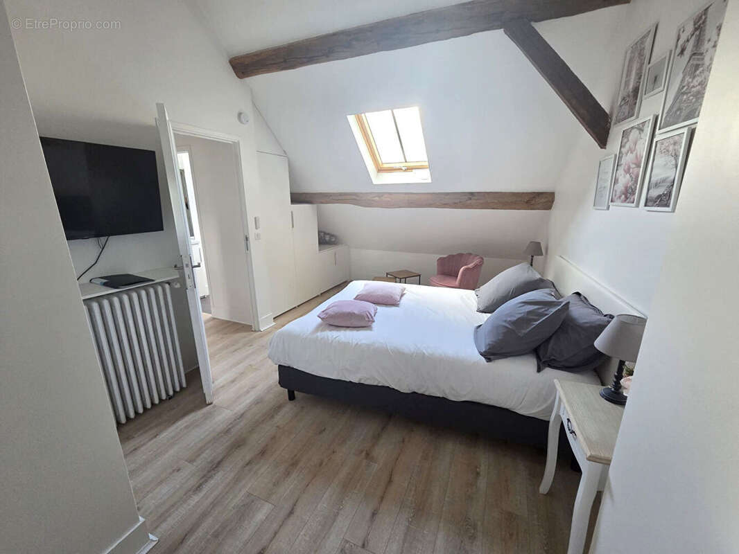 Maison à COUILLY-PONT-AUX-DAMES