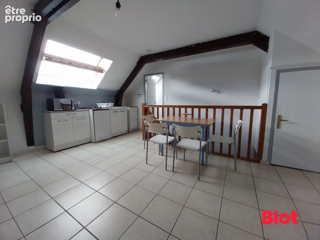 Appartement à VEZIN-LE-COQUET