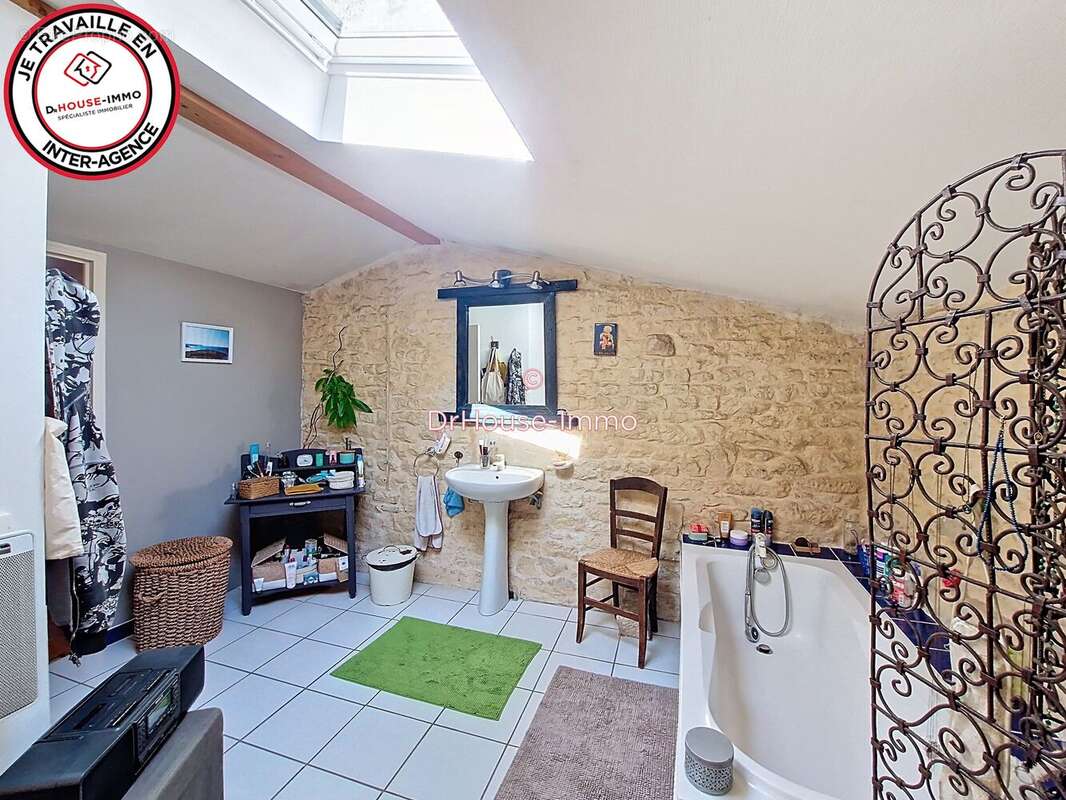 Maison à SAINT-GELAIS