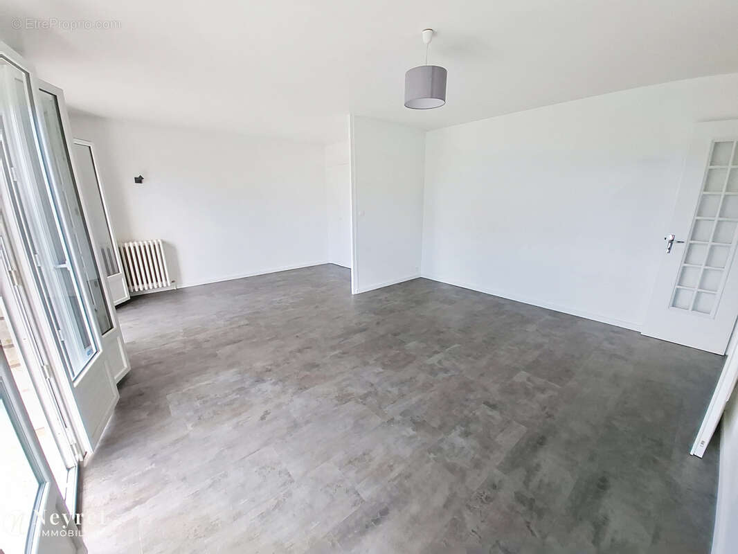 A ne pas rater ! Maison individuelle de 147 m2, 5 chambres avec garage de 29m2 sur 564 m2 clos et arboré - photo 5