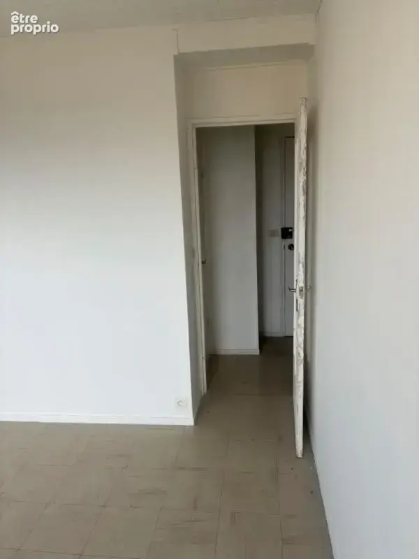 EVREUX Nétreville -27000 - Appartement T1 - 3ème étage - 30 m2 - photo 3