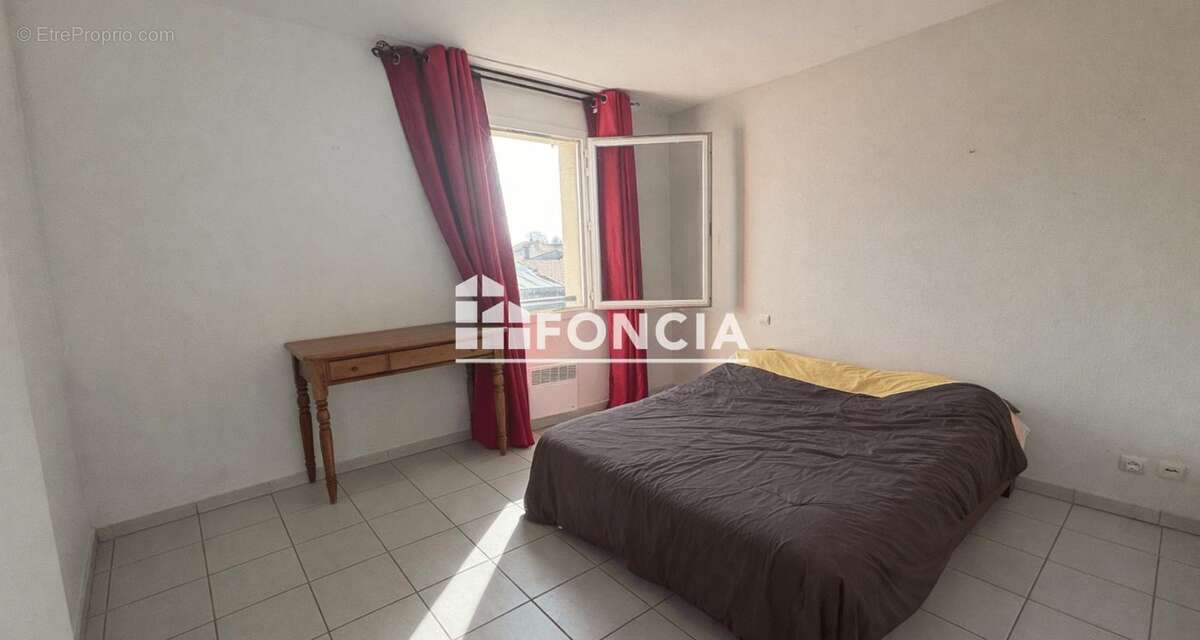 Appartement à SAINTES
