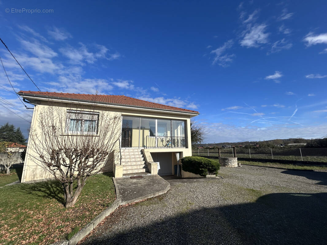 Maison à BERNAC-DEBAT