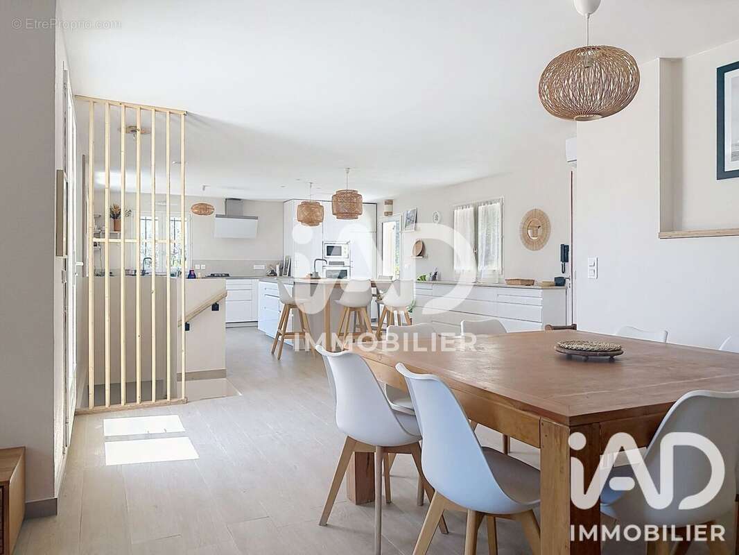 Maison 125 m² à Mandelieu-La-Napoule  - photo 8