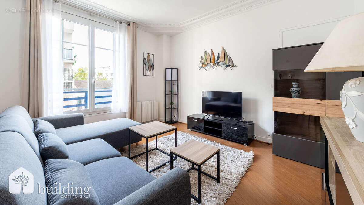 Appartement à COURBEVOIE