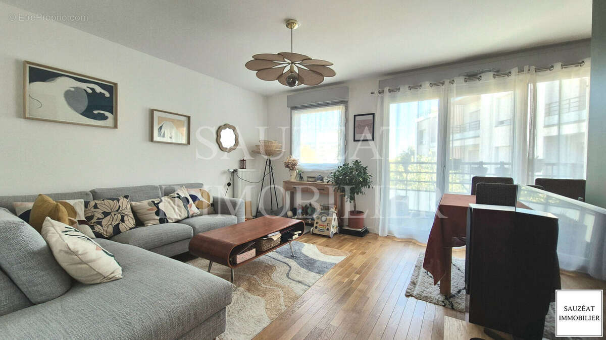 Appartement à BAGNEUX