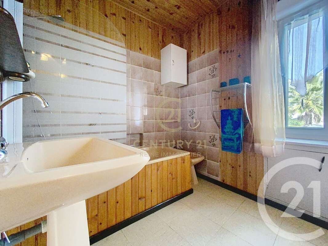 Maison à LE POULIGUEN