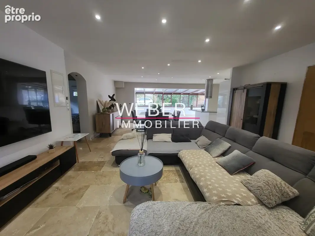 SAINTE ANNE D'EVENOS - Villa Plain pied 162 m2 - Piscine - Terrain 4800 m2 - photo 5