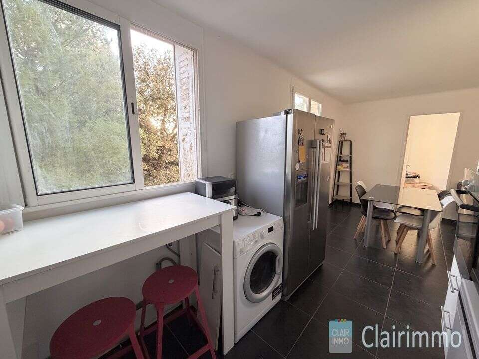 Appartement T5 a vendre  - balcon - cave - calme - 13013 - Appartement à MARSEILLE-13E