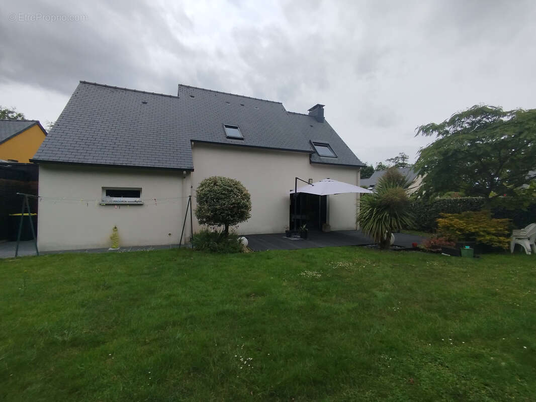Maison à SAINT-SAUVEUR-DES-LANDES