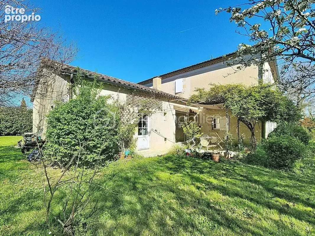 100% CARACTERE GASCON ... à Lectoure 282 m² - photo 5