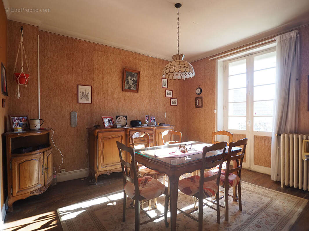 Maison à NOMEXY