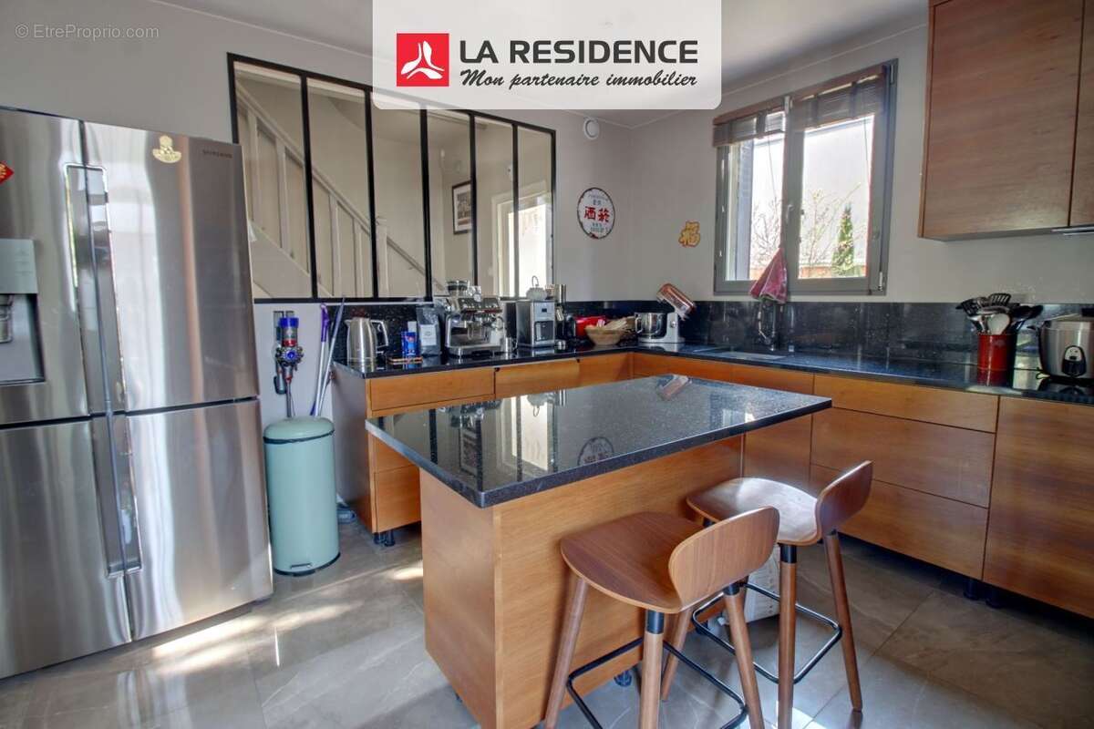 Maison 118 m² à Conflans-Sainte-Honorine  - photo 7
