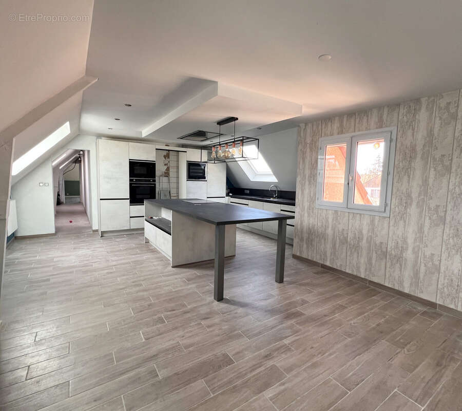 Appartement à HOUDAN