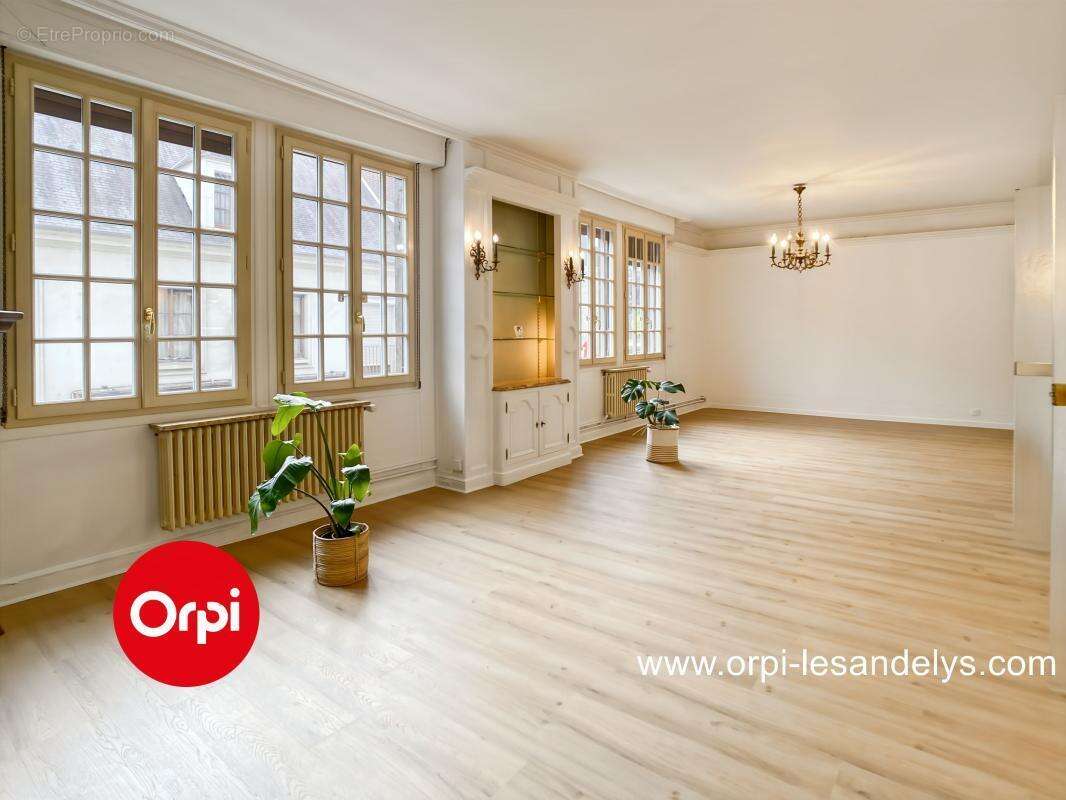 Appartement en duplex T5 - Centre Ville Les Andelys - Commerces aux pieds - photo 2