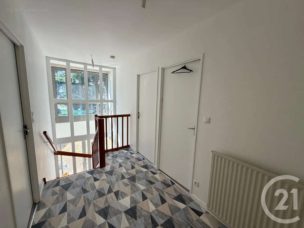 Maison 99 m² à Annonay  - photo 5