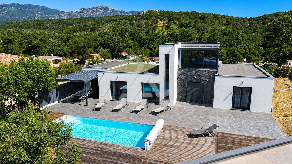 Maison à PORTO-VECCHIO