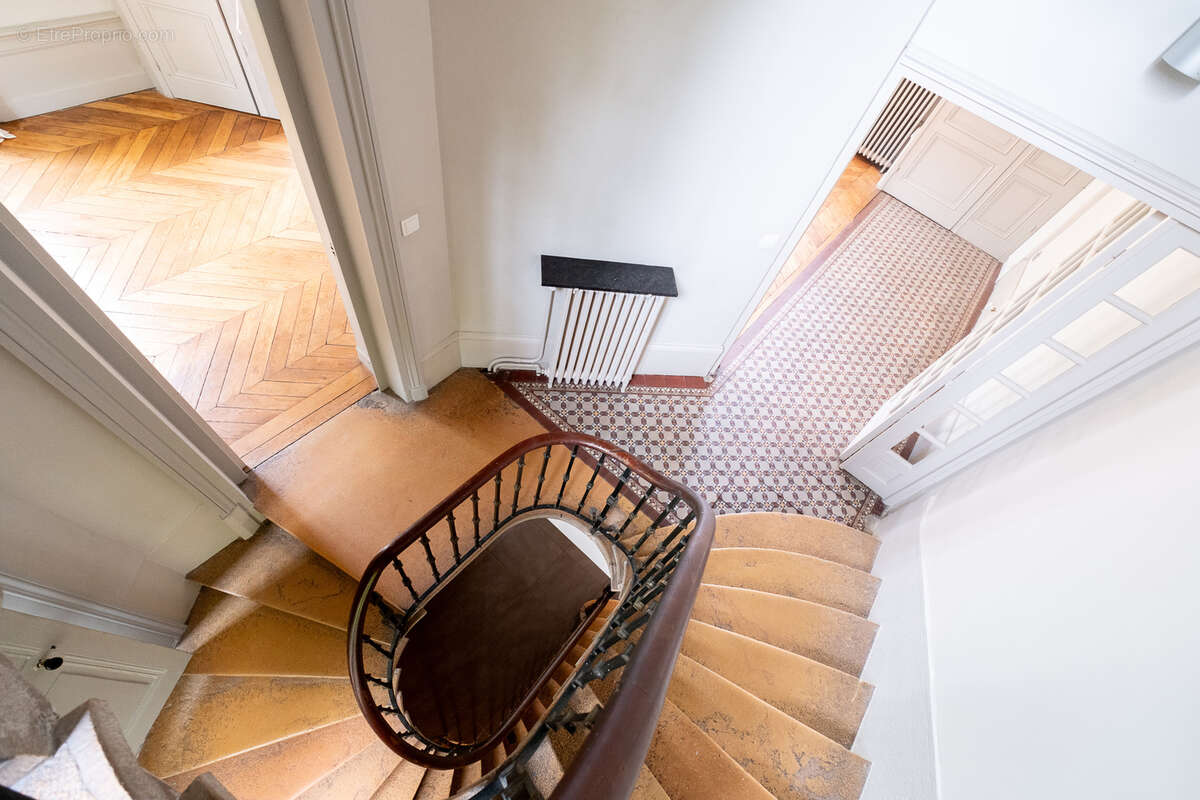 Maison à CALUIRE-ET-CUIRE