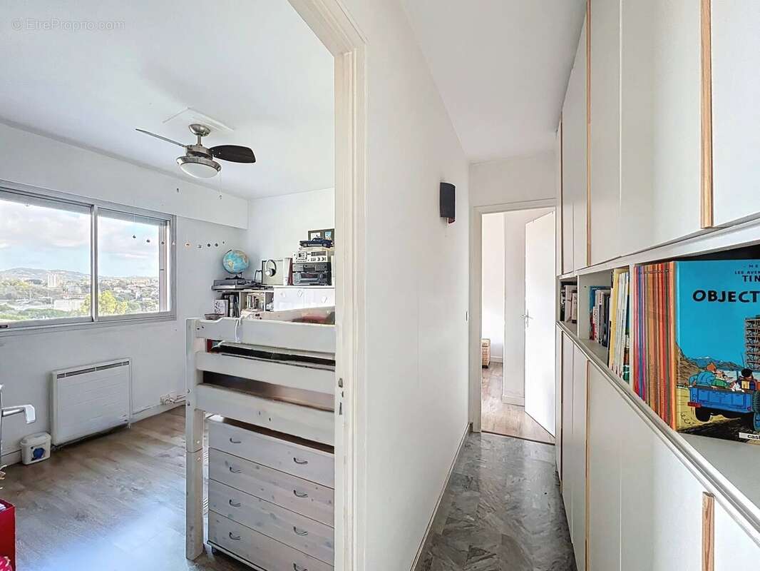 Appartement à LE CANNET