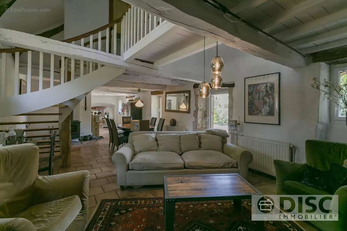 Propriété avec deux gites, camping, logement insolites. - photo 17