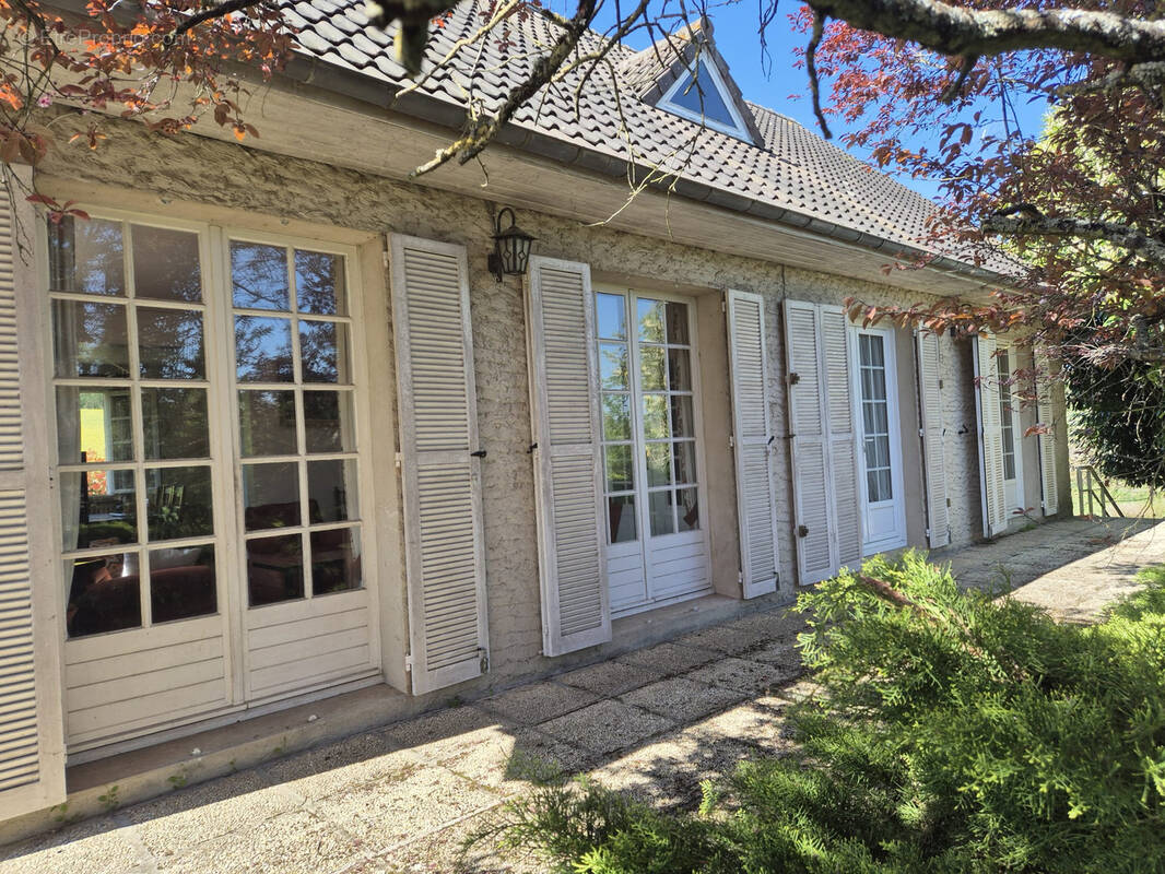 Maison à VILLETTE